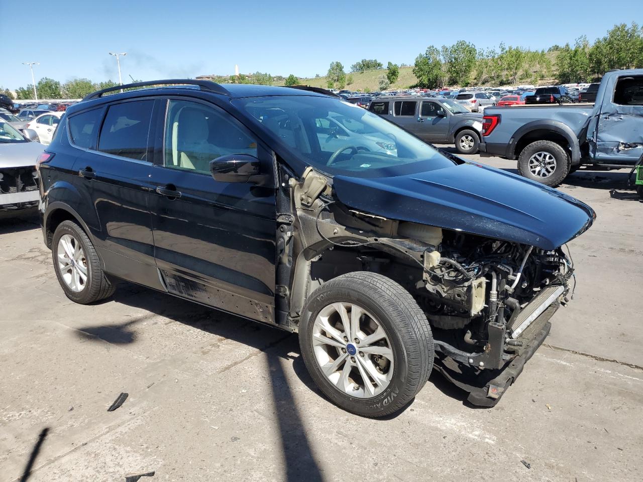 2018 Ford Escape Se vin: 1FMCU9GD6JUB17585