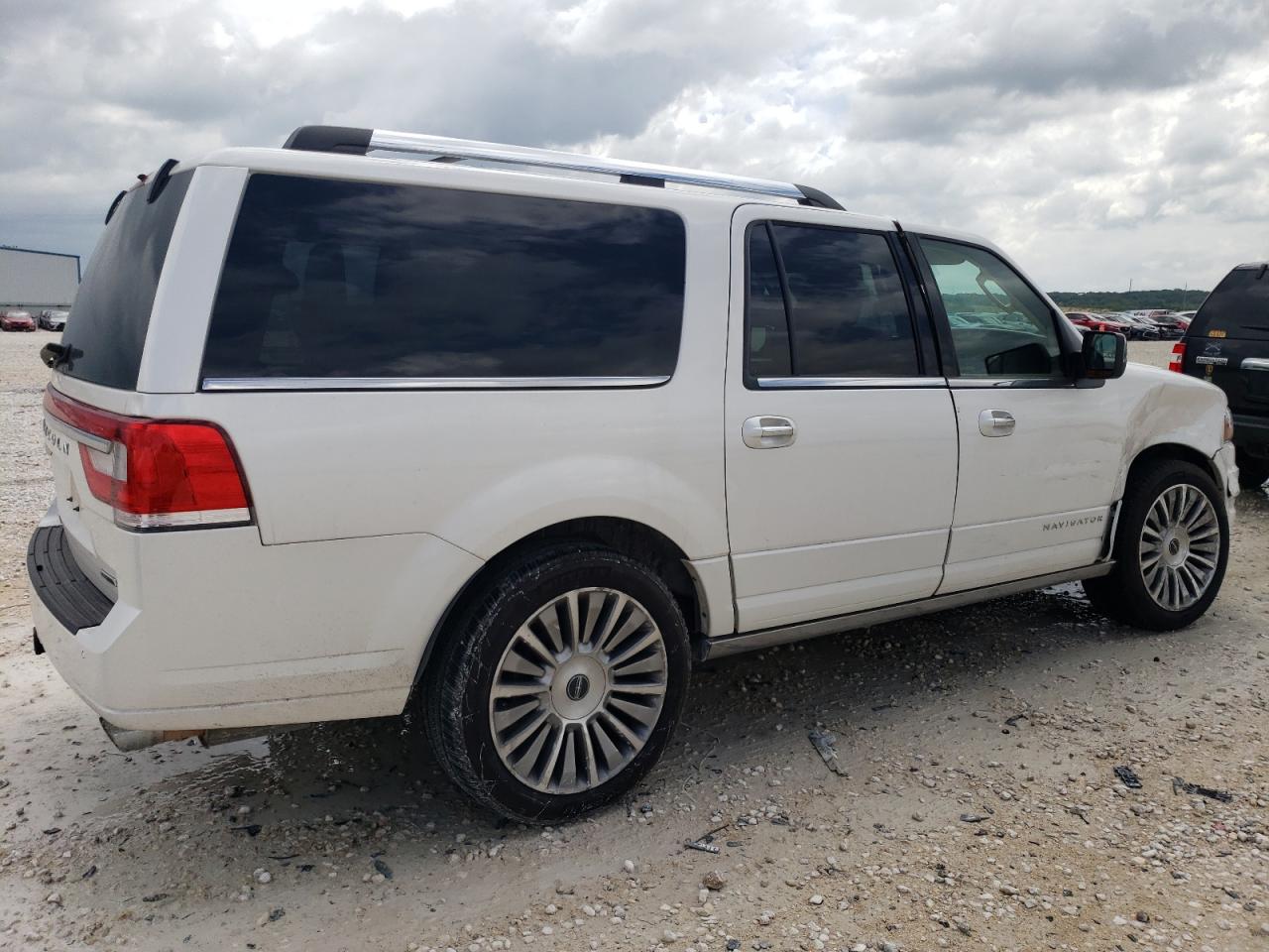 5LMJJ3JT7FEJ09328 2015 Lincoln Navigator L