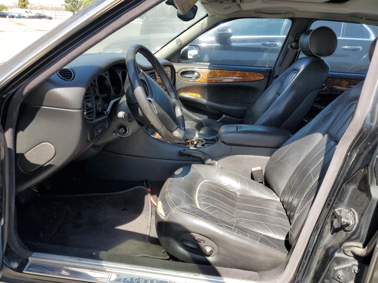 SAJDA14C8YLF03430 2000 Jaguar Xj8