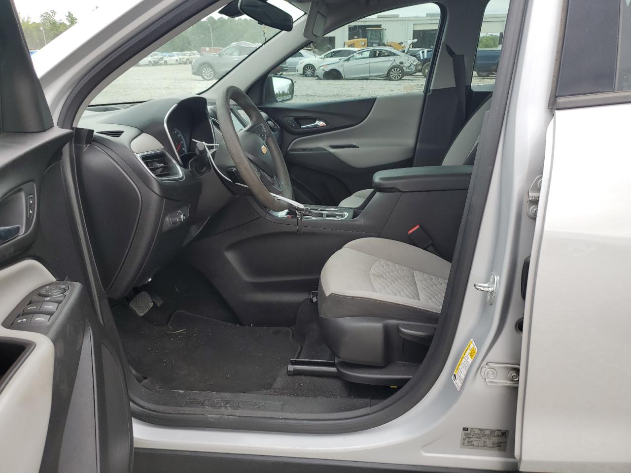 2GNAXHEV1J6123079 2018 Chevrolet Equinox Ls