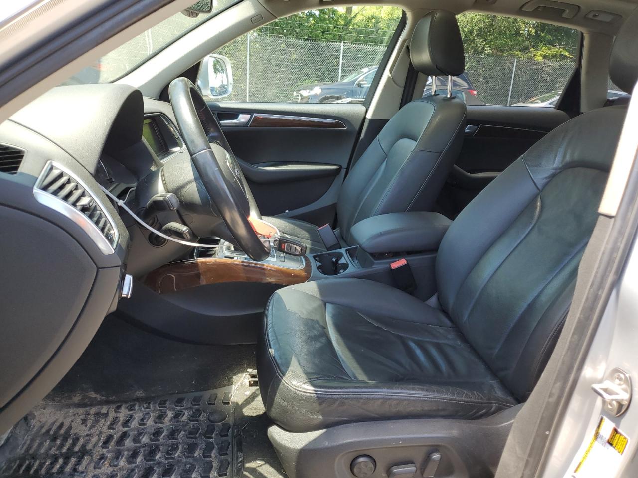 WA1LFAFP4BA033242 2011 Audi Q5 Premium Plus