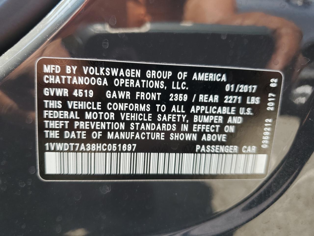 1VWDT7A38HC051697 2017 Volkswagen Passat R-Line