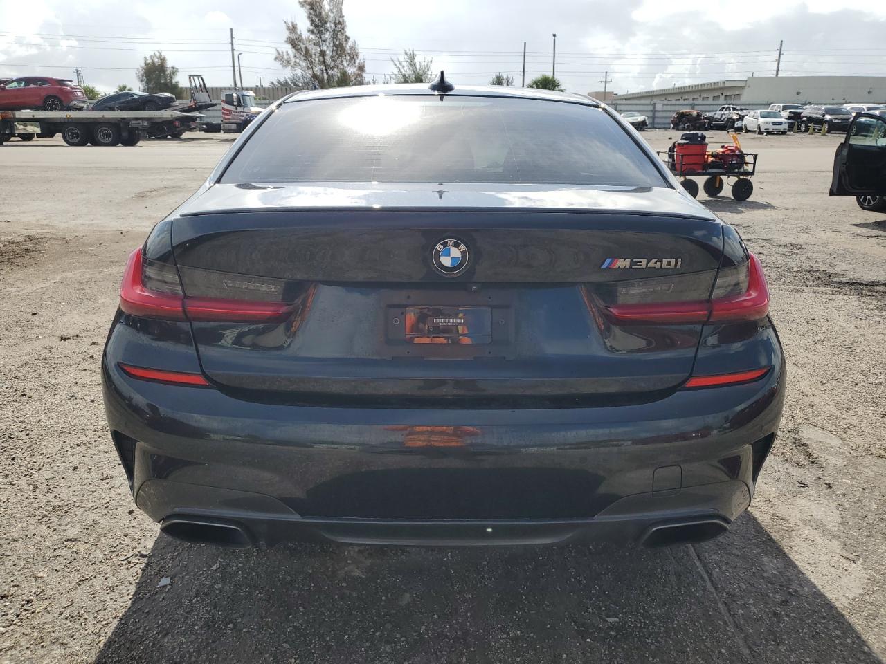 3MW5U7J03M8B58035 2021 BMW M340I