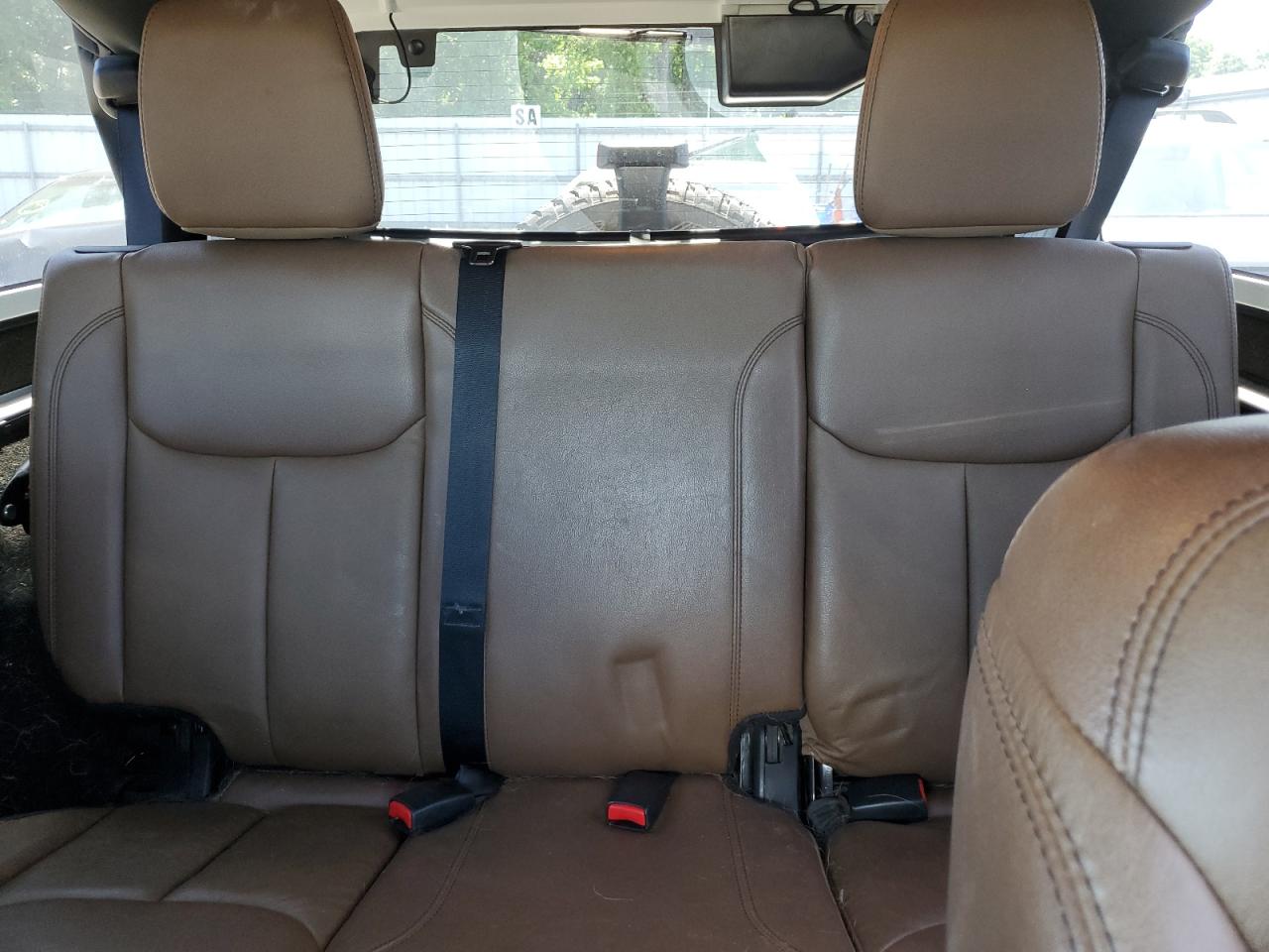 1C4HJWEG7GL247260 2016 Jeep Wrangler Unlimited Sahara