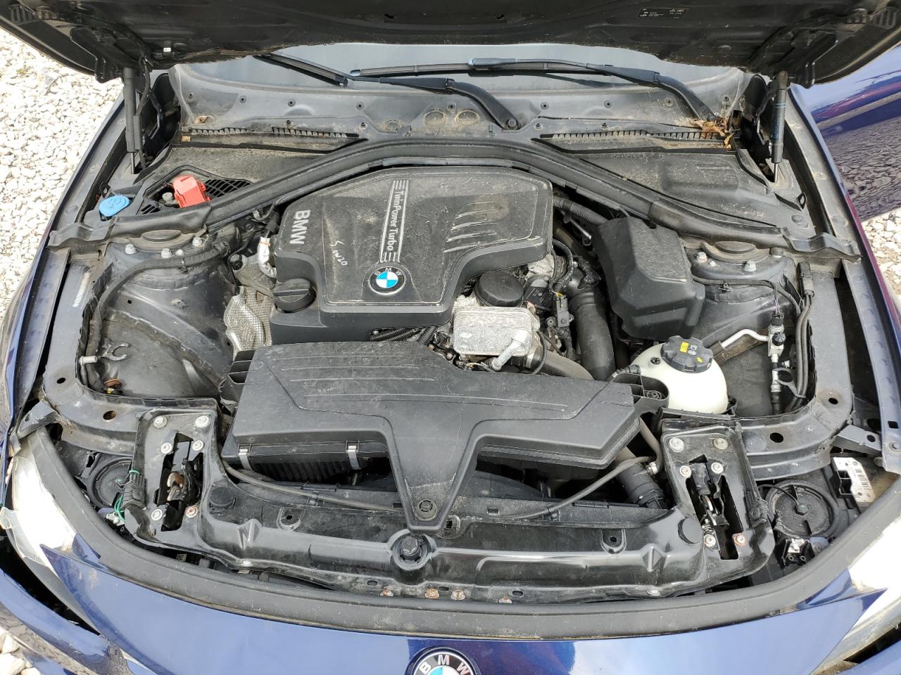 WBA8E5G58GNU21624 2016 BMW 320 Xi