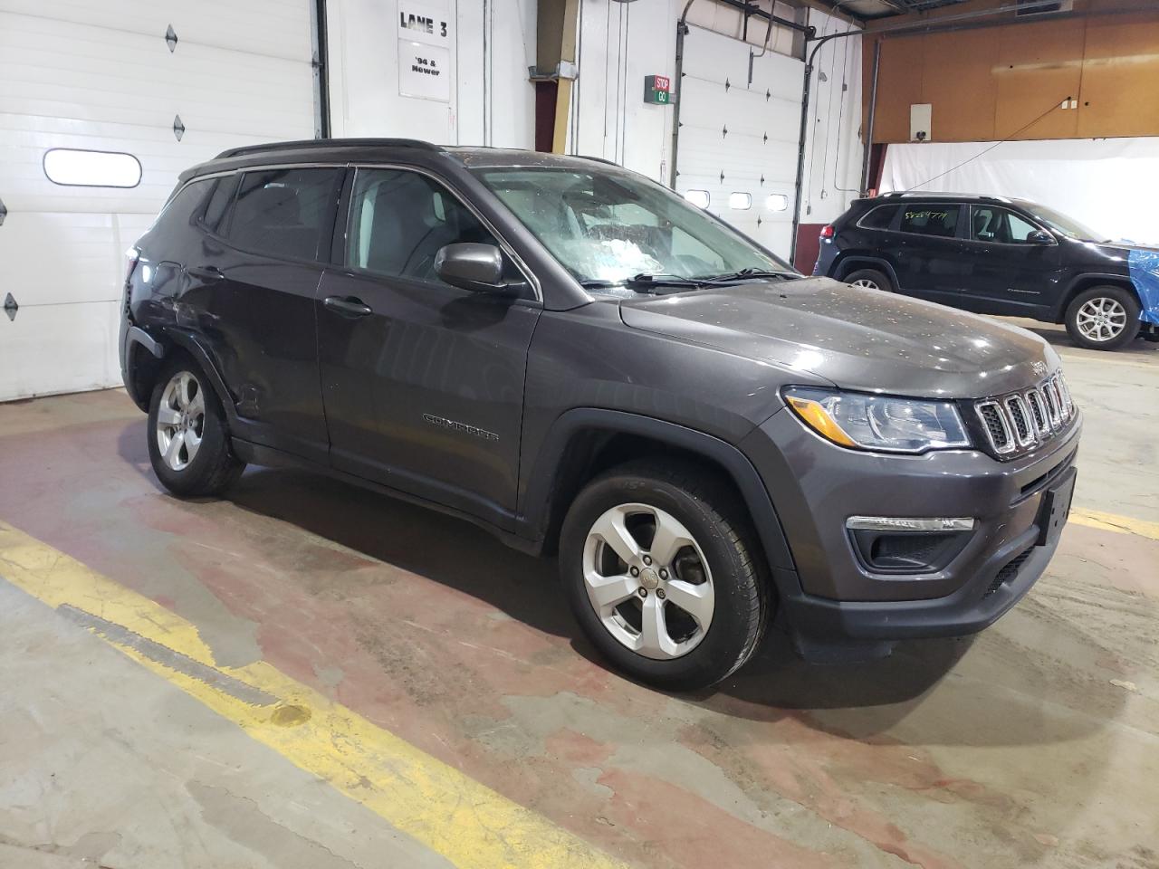 3C4NJDBB7LT225225 2020 Jeep Compass Latitude