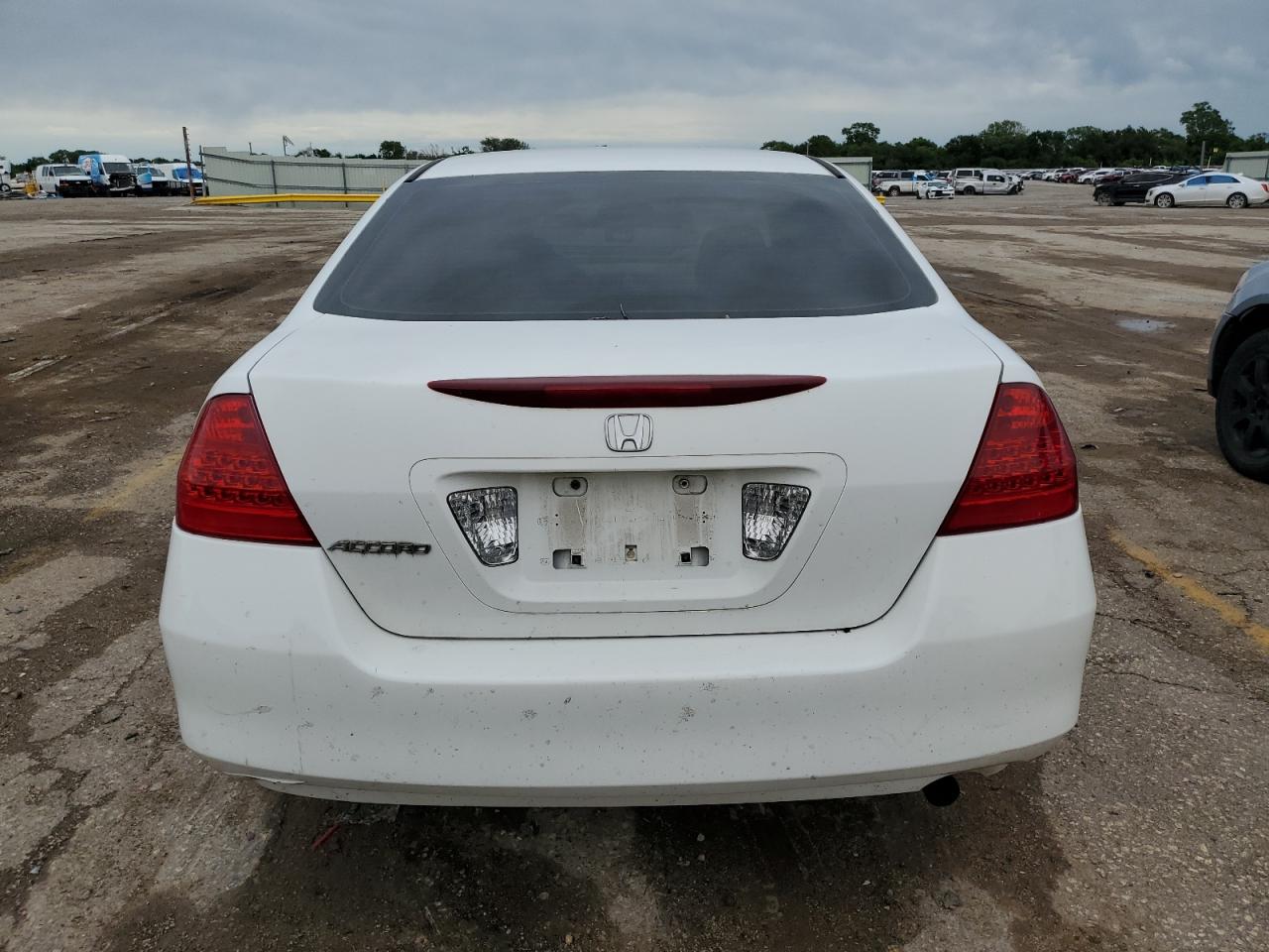 1HGCM55376A006013 2006 Honda Accord Se