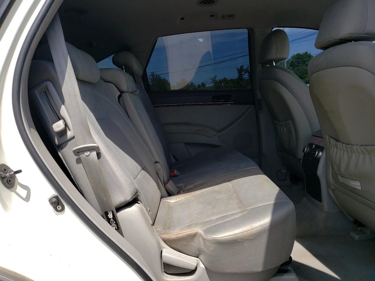 KM8NU73C27U012688 2007 Hyundai Veracruz Gls