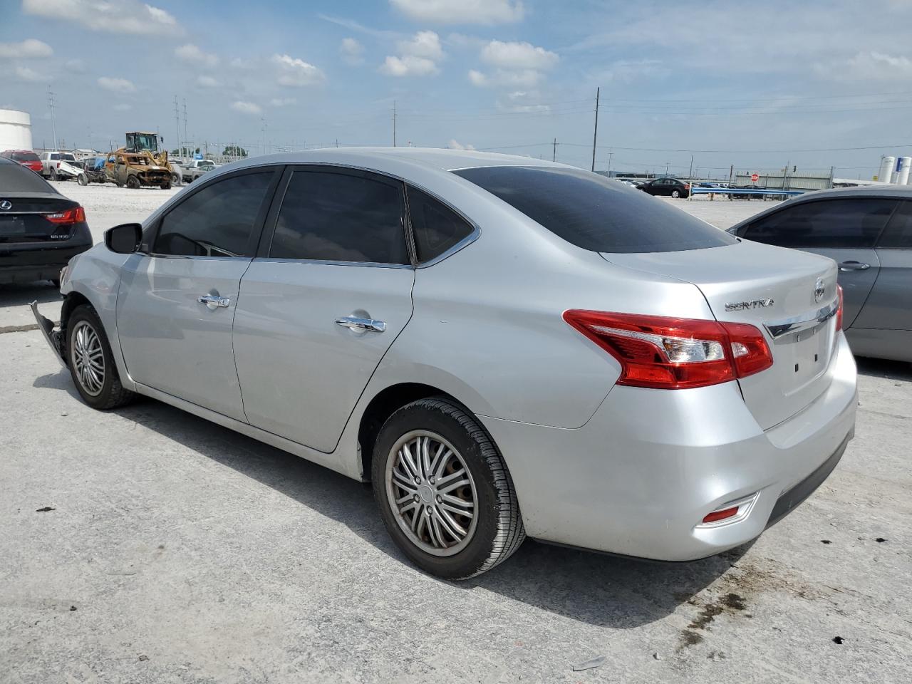 3N1AB7AP0JY246379 2018 Nissan Sentra S