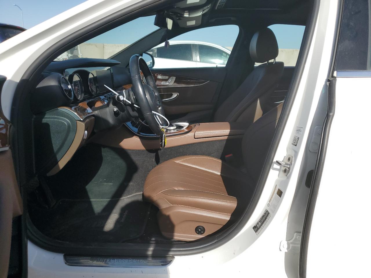 WDDZF4KB9KA531602 2019 Mercedes-Benz E 300 4Matic