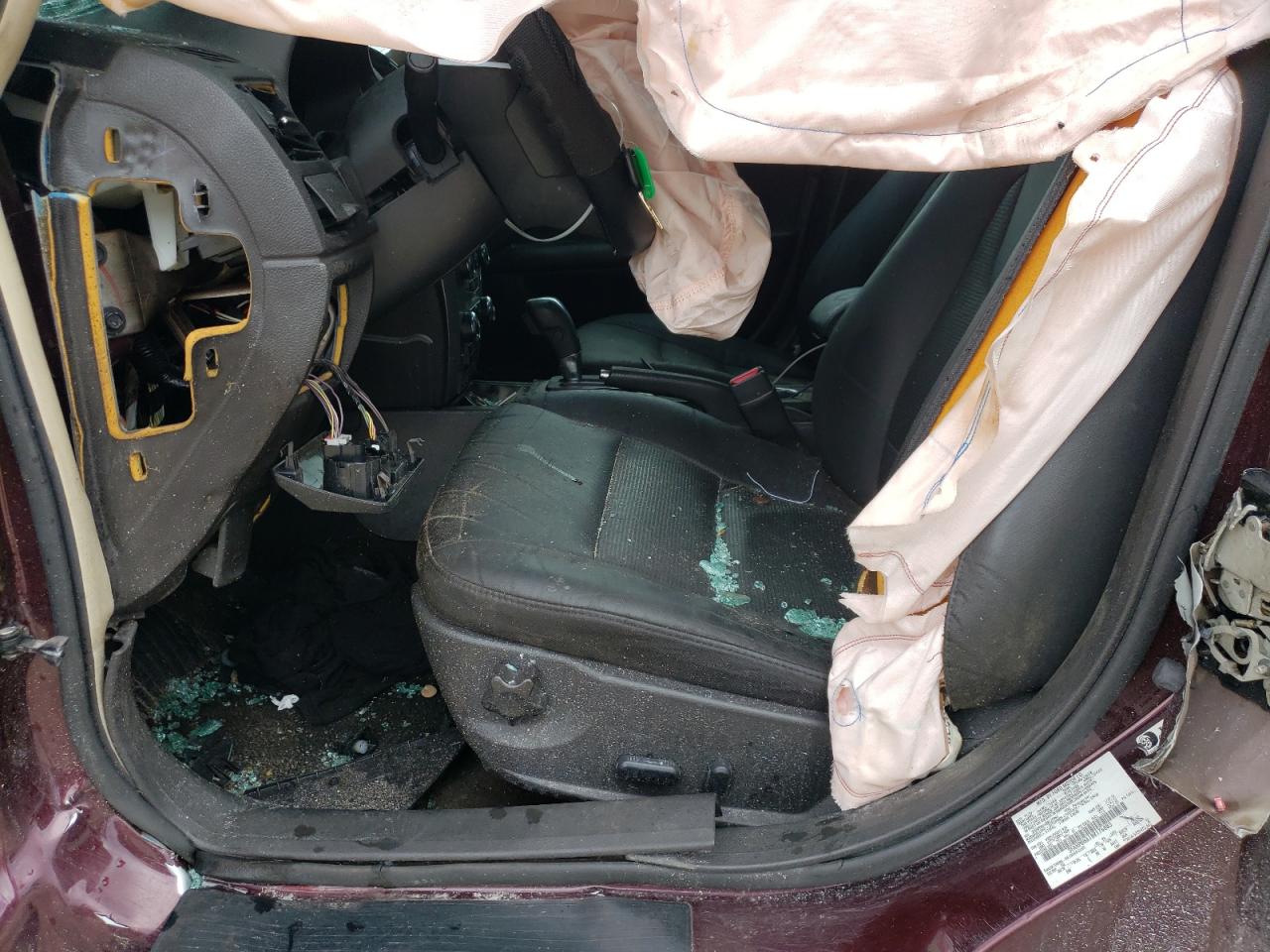 3FAHP0HA1BR176883 2011 Ford Fusion Se