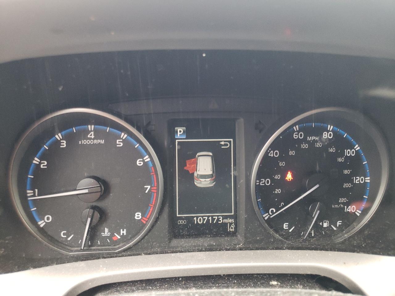 JTMBFREV7HJ708333 2017 Toyota Rav4 Le