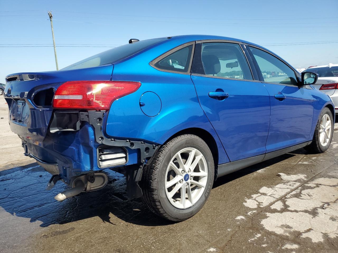 1FADP3F28JL256562 2018 Ford Focus Se