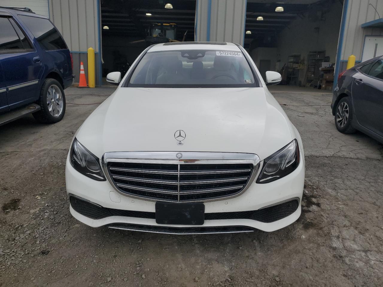 WDDZF4KB1HA208170 2017 Mercedes-Benz E 300 4Matic