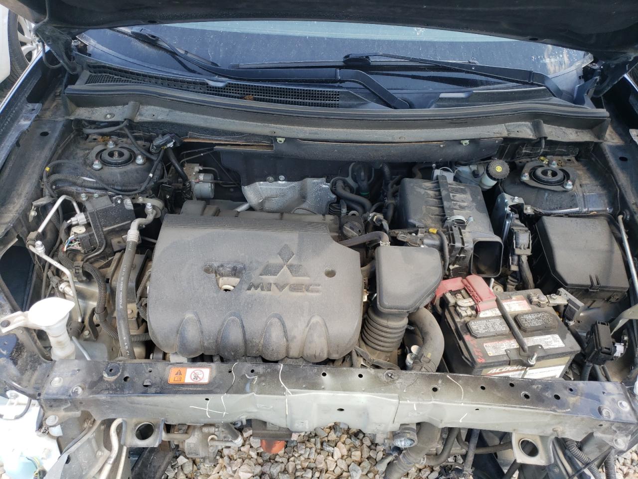 JA4AZ3A32LZ026615 2020 Mitsubishi Outlander Se