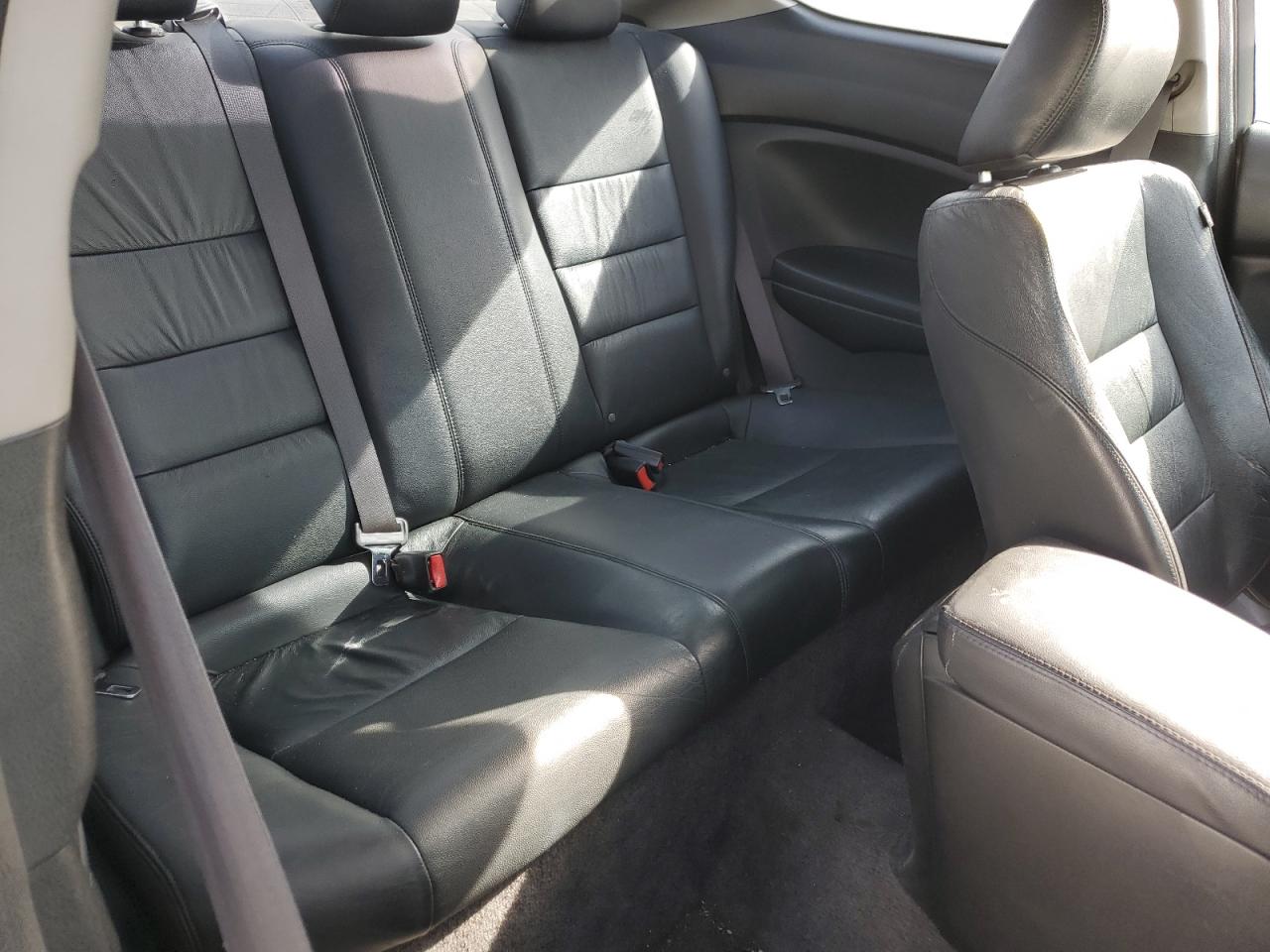 1HGCS1B89AA003735 2010 Honda Accord Exl