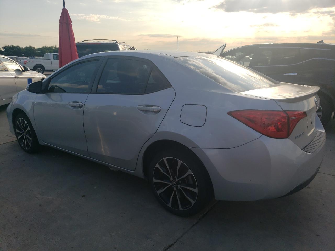 2017 Toyota Corolla L vin: 5YFBURHE8HP667966