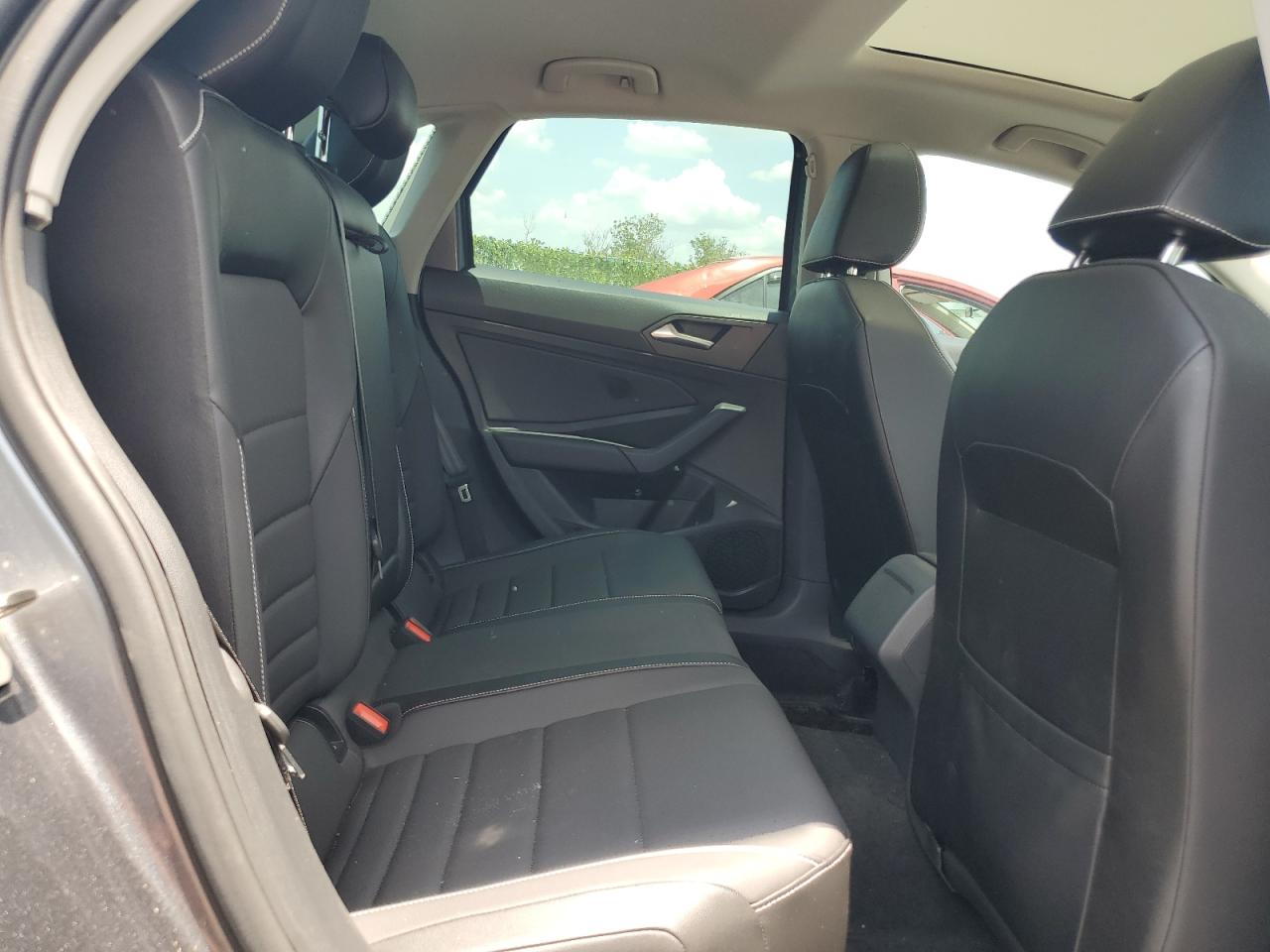 3VW7M7BUXNM013335 2022 Volkswagen Jetta Se