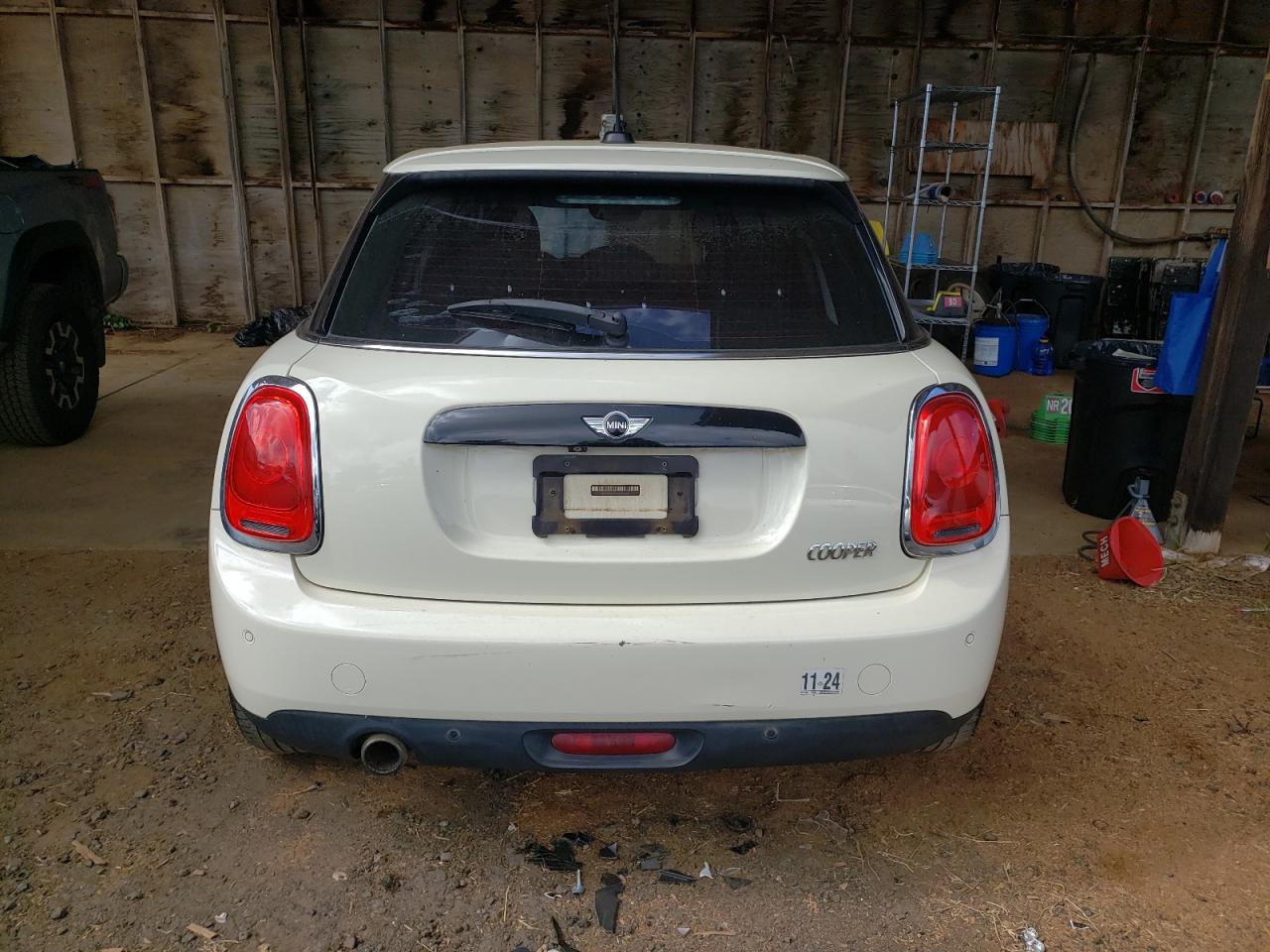 WMWXU1C52J2F80695 2018 Mini Cooper