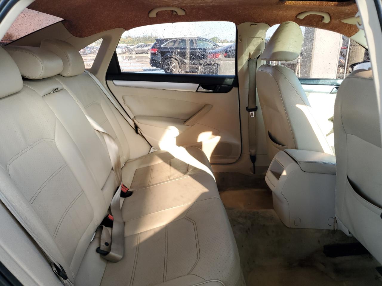1VWBP7A39CC052376 2012 Volkswagen Passat Se
