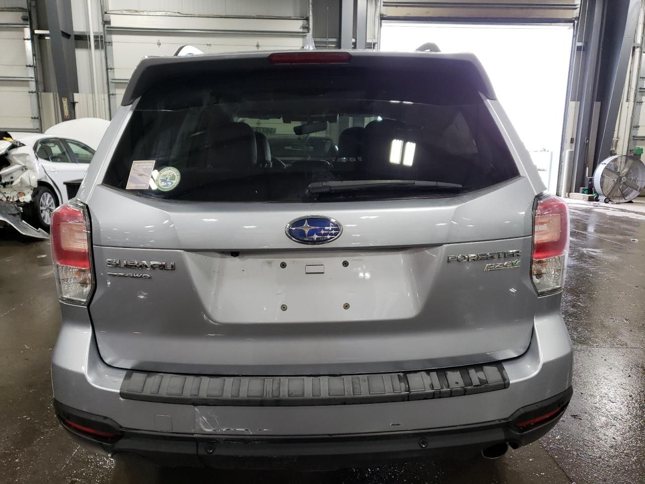 2017 Subaru Forester 2.5I Limited vin: JF2SJARC8HH423349