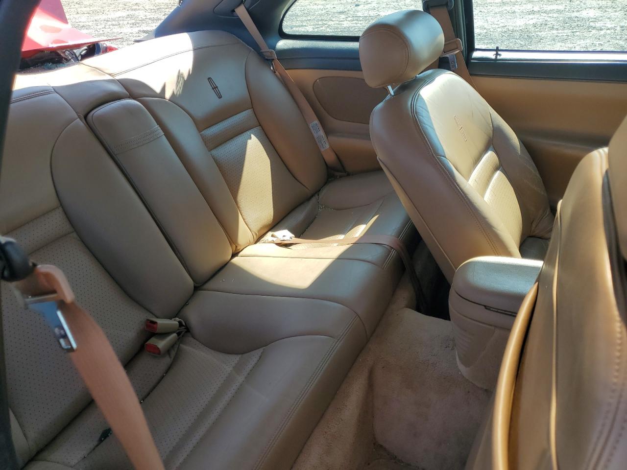 1LNLM91V0TY718892 1996 Lincoln Mark Viii Base