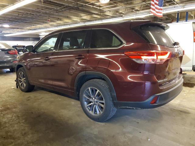 VIN 5TDKZRFH2JS282852 2018 Toyota Highlander, SE no.2