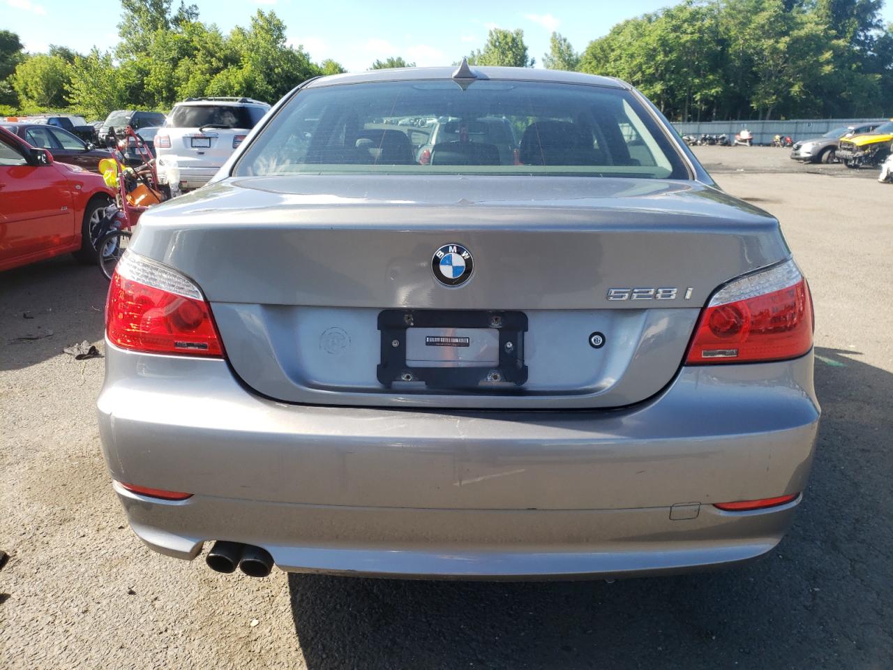 WBANV13599C154672 2009 BMW 528 Xi