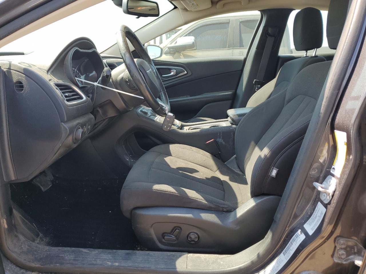 1C3CCCAB4FN535483 2015 Chrysler 200 Limited