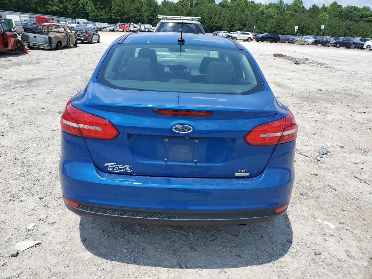 1FADP3FE0JL227616 2018 Ford Focus Se