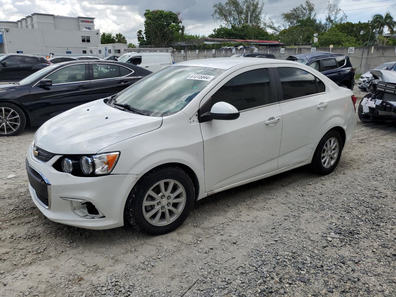 2019 Chevrolet Sonic Lt vin: 1G1JD5SB4K4144207