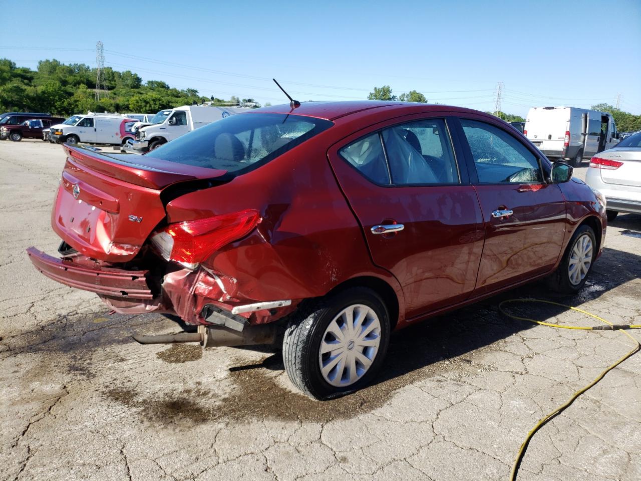 3N1CN7AP6JL800389 2018 Nissan Versa S