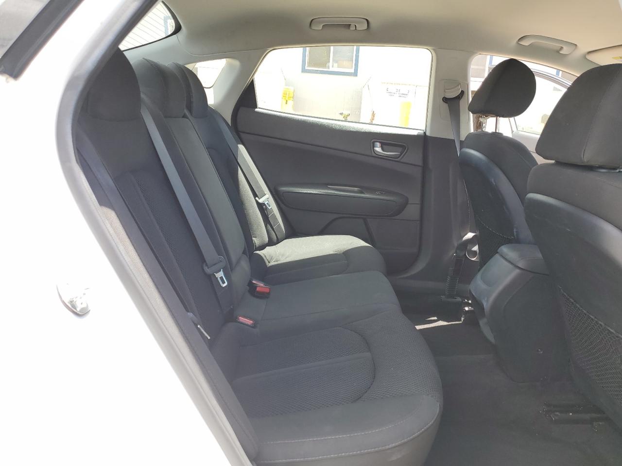 5XXGT4L39LG390103 2020 Kia Optima Lx