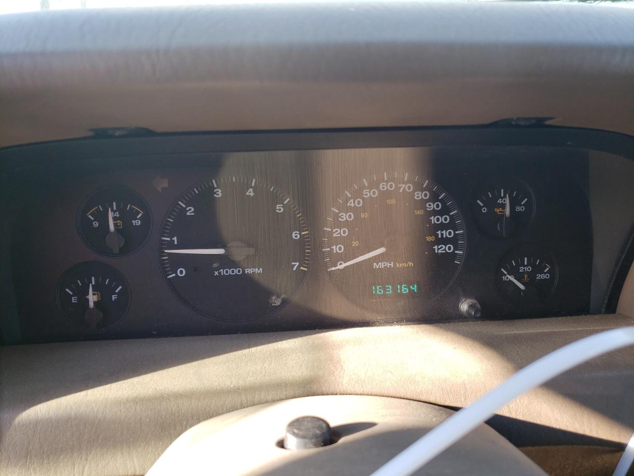 1J4GW68N2XC703005 1999 Jeep Grand Cherokee Limited