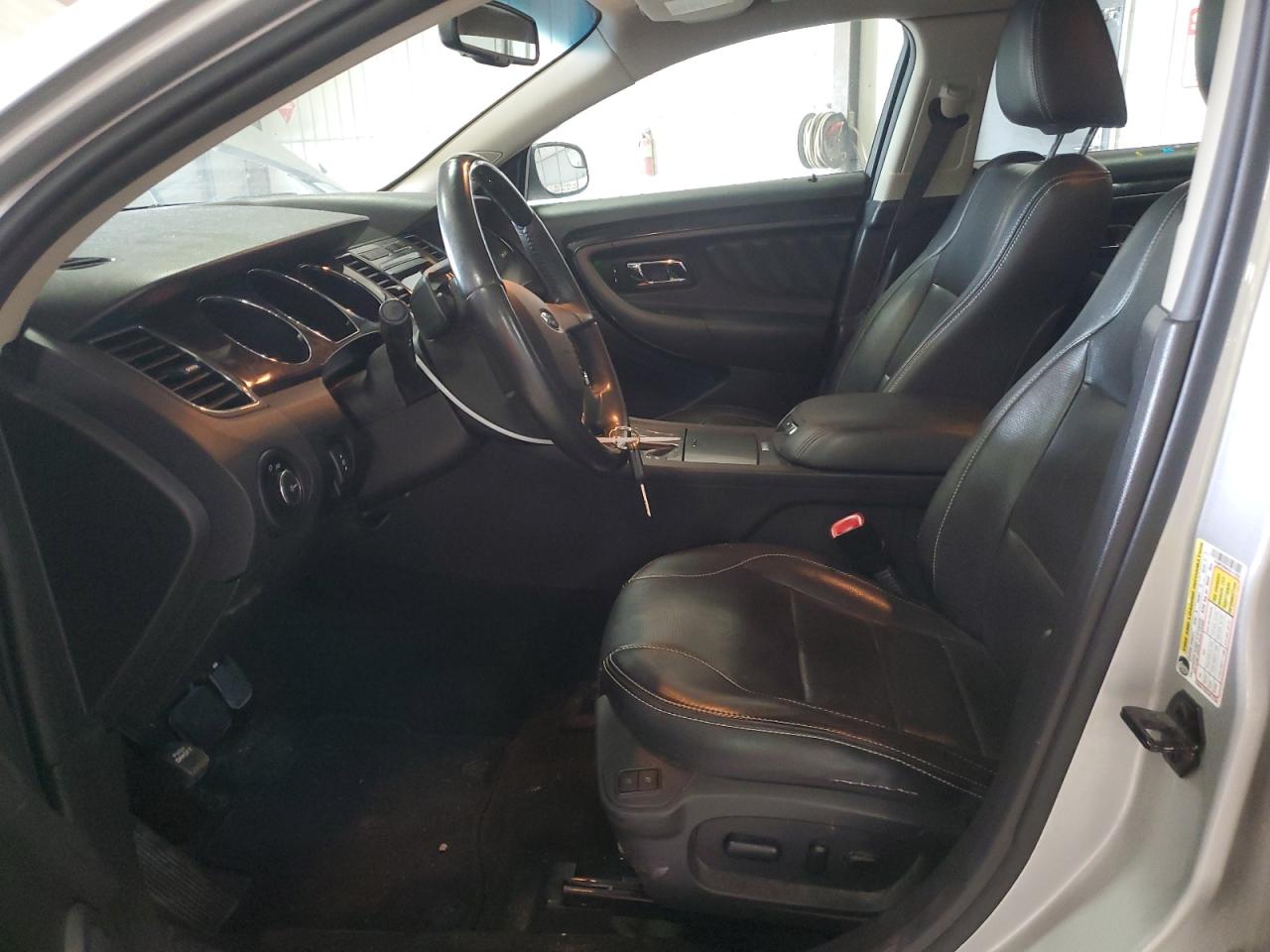 1FAHP2FW4CG117832 2012 Ford Taurus Limited