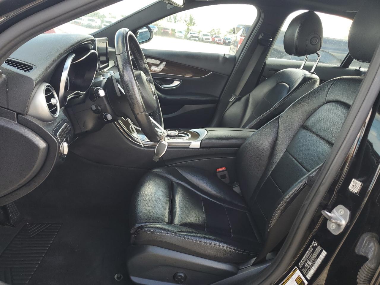 55SWF4JB9JU276209 2018 Mercedes-Benz C 300