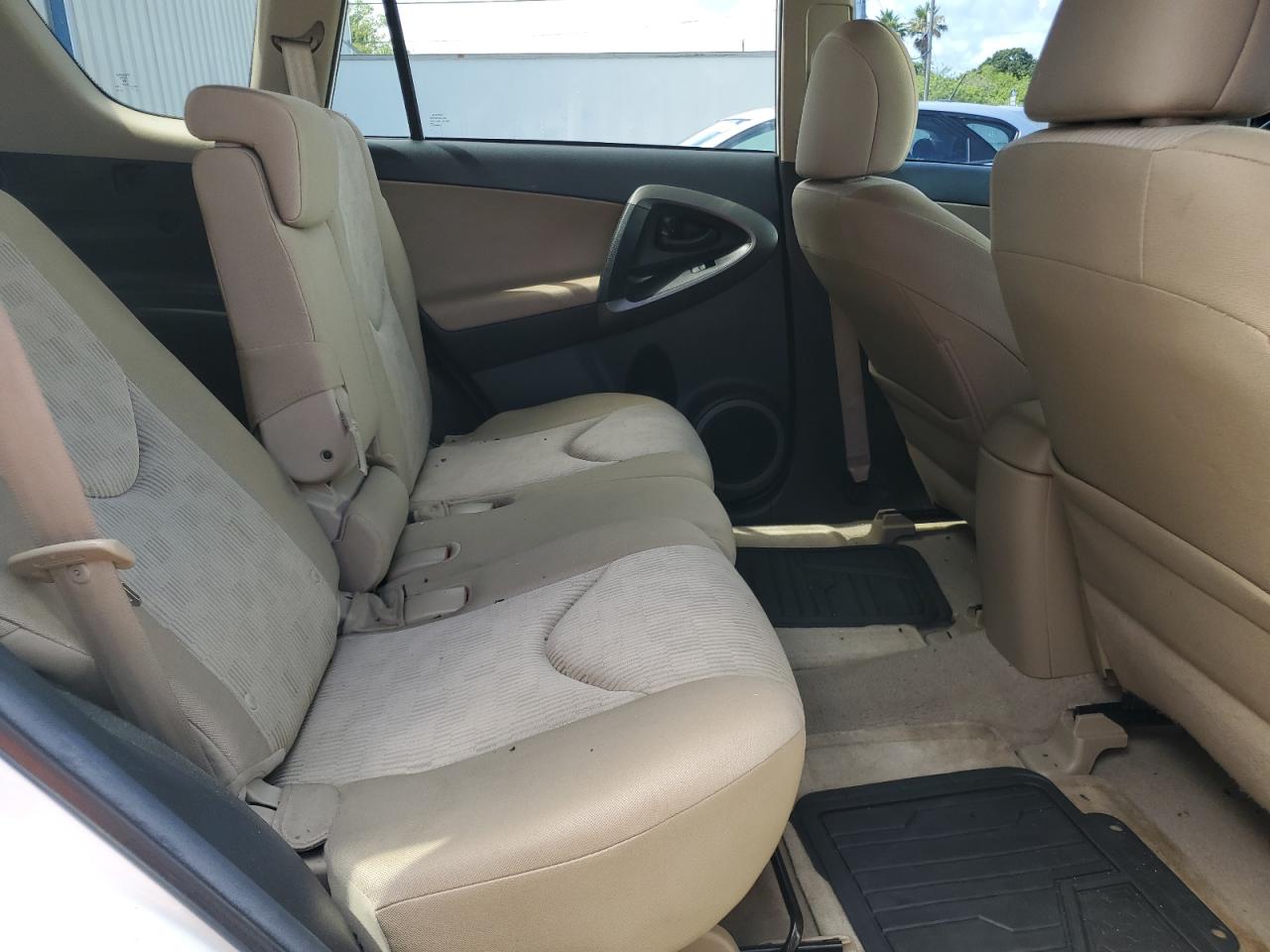 2T3ZF4DV6BW088960 2011 Toyota Rav4