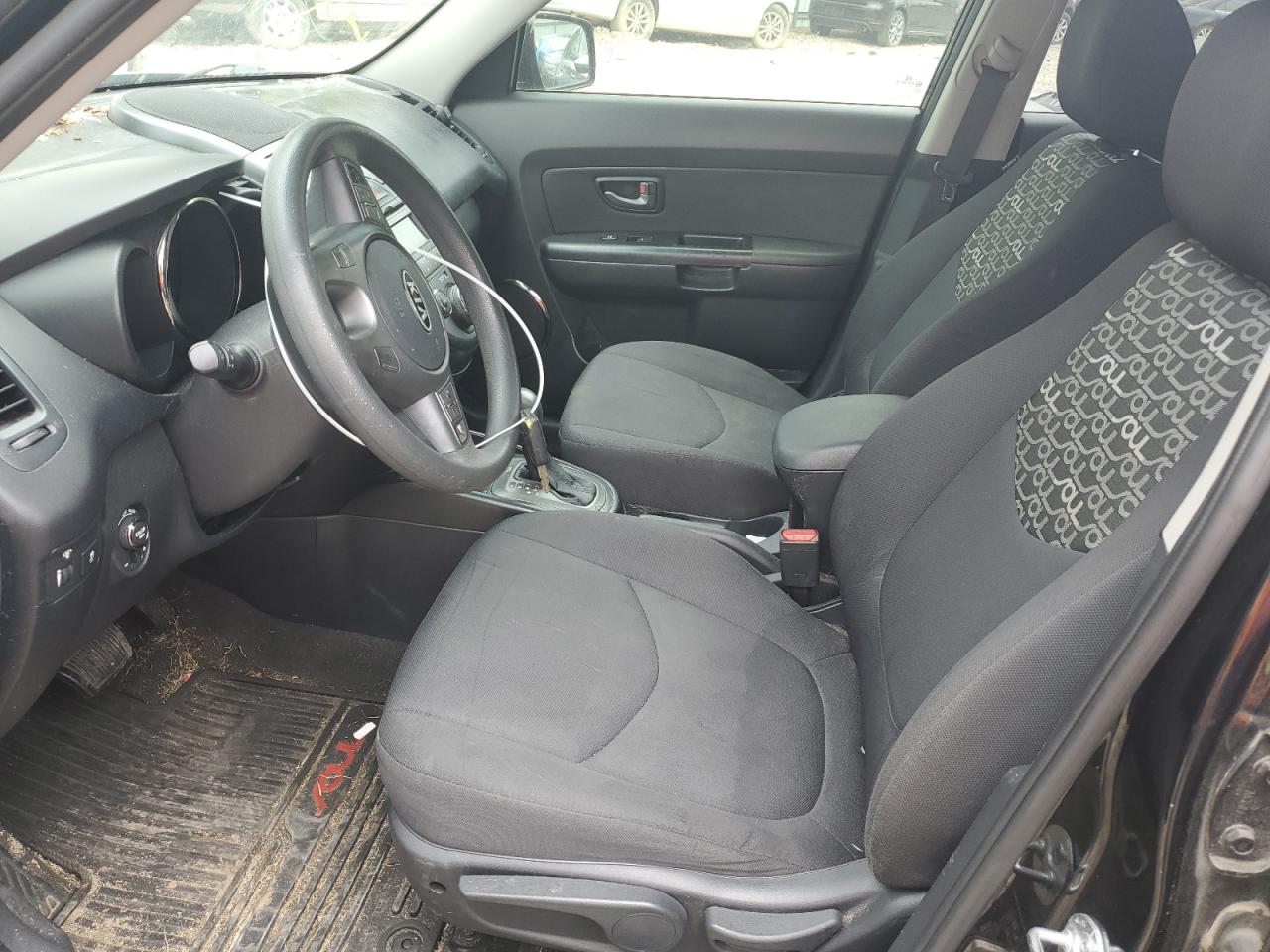 KNDJT2A24B7198017 2011 Kia Soul +