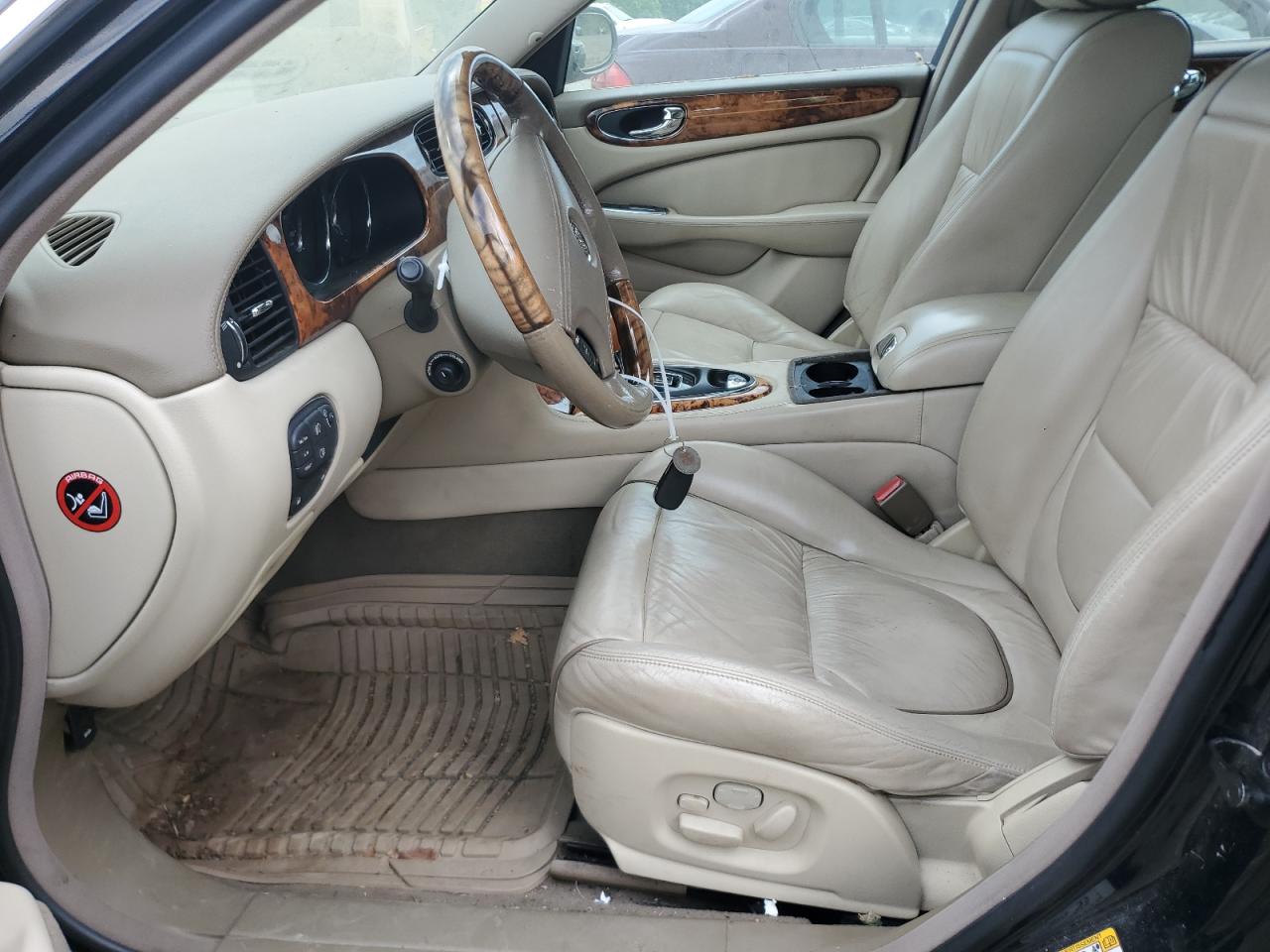 SAJWA74C04SG26201 2004 Jaguar Vandenplas