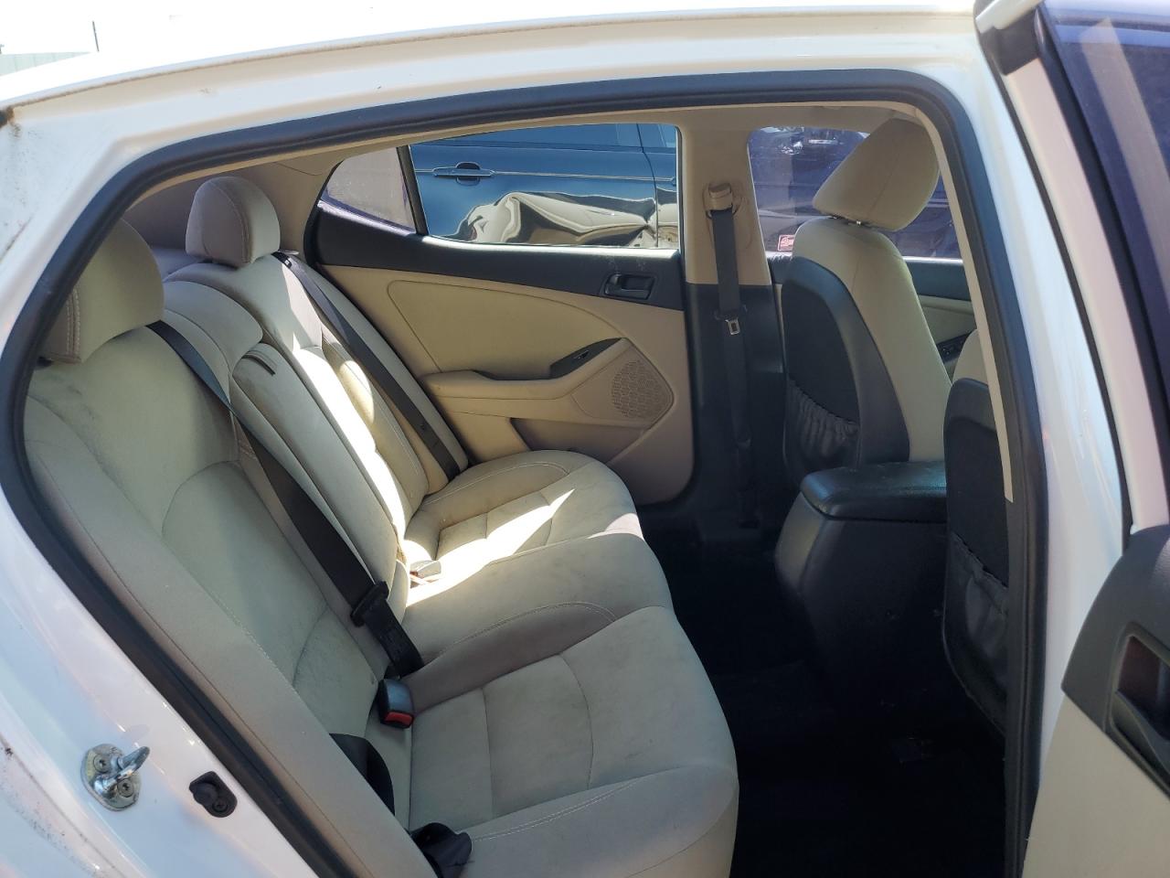 5XXGM4A76EG275321 2014 Kia Optima Lx