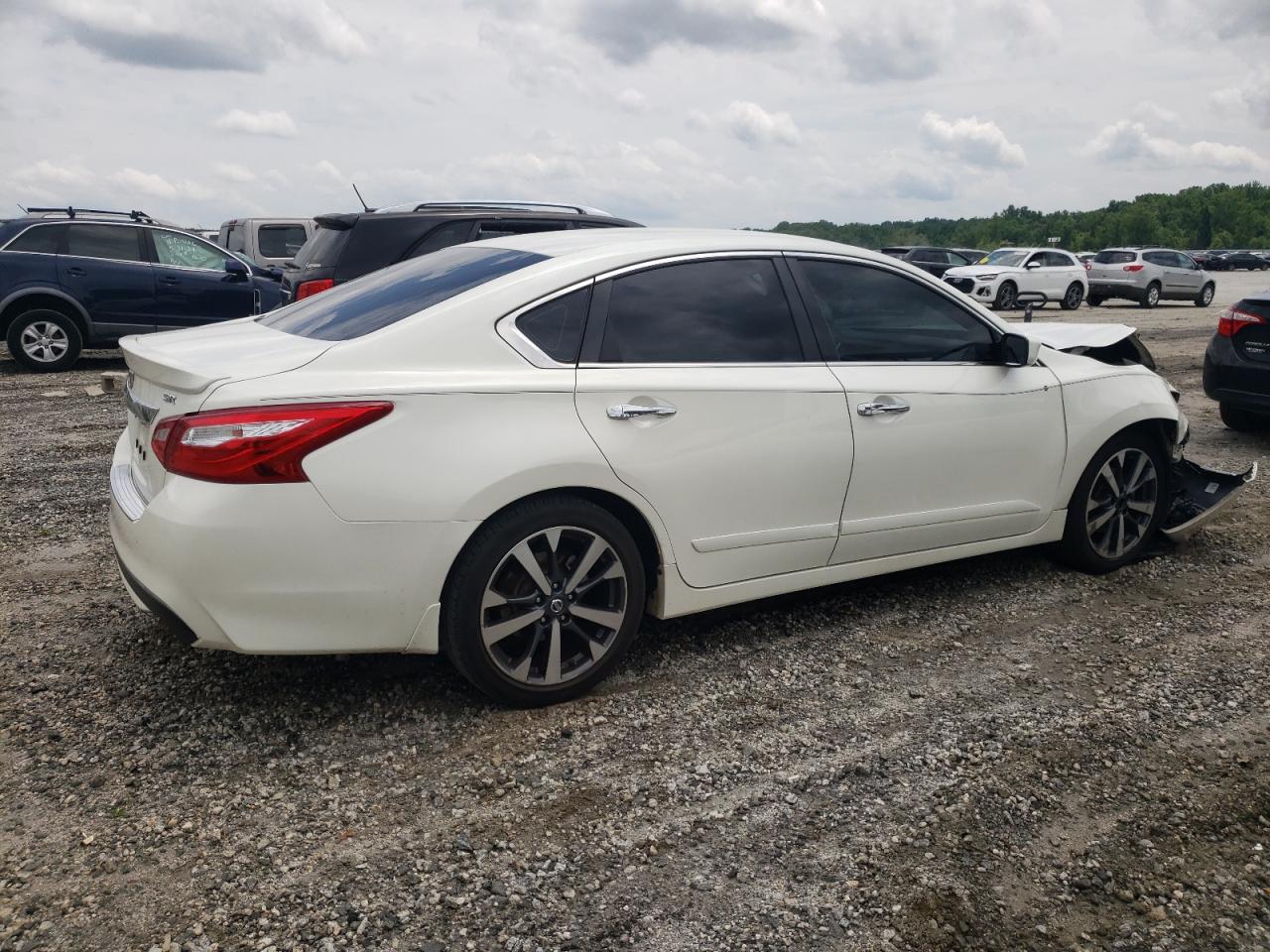 1N4AL3AP9GC289774 2016 Nissan Altima 2.5