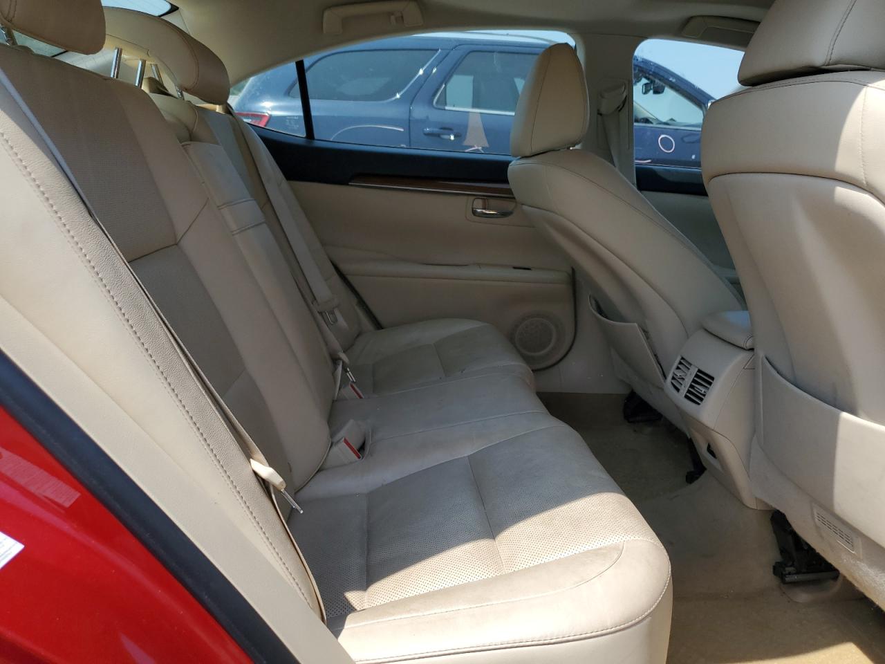 JTHBW1GG1E2050769 2014 Lexus Es 300H