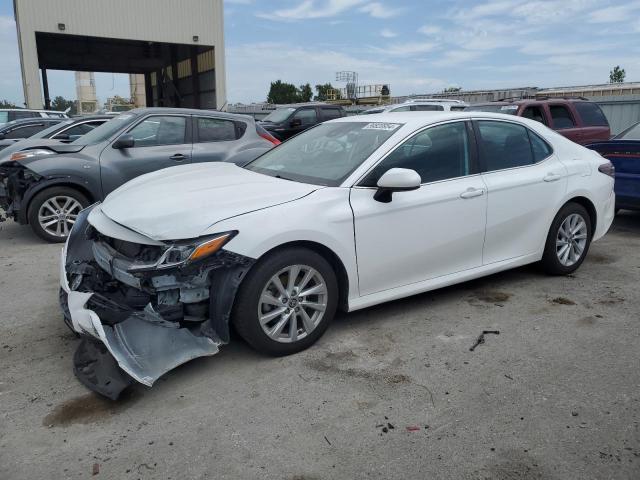 4T1C11AK9MU428465 2021 TOYOTA CAMRY - Image 1