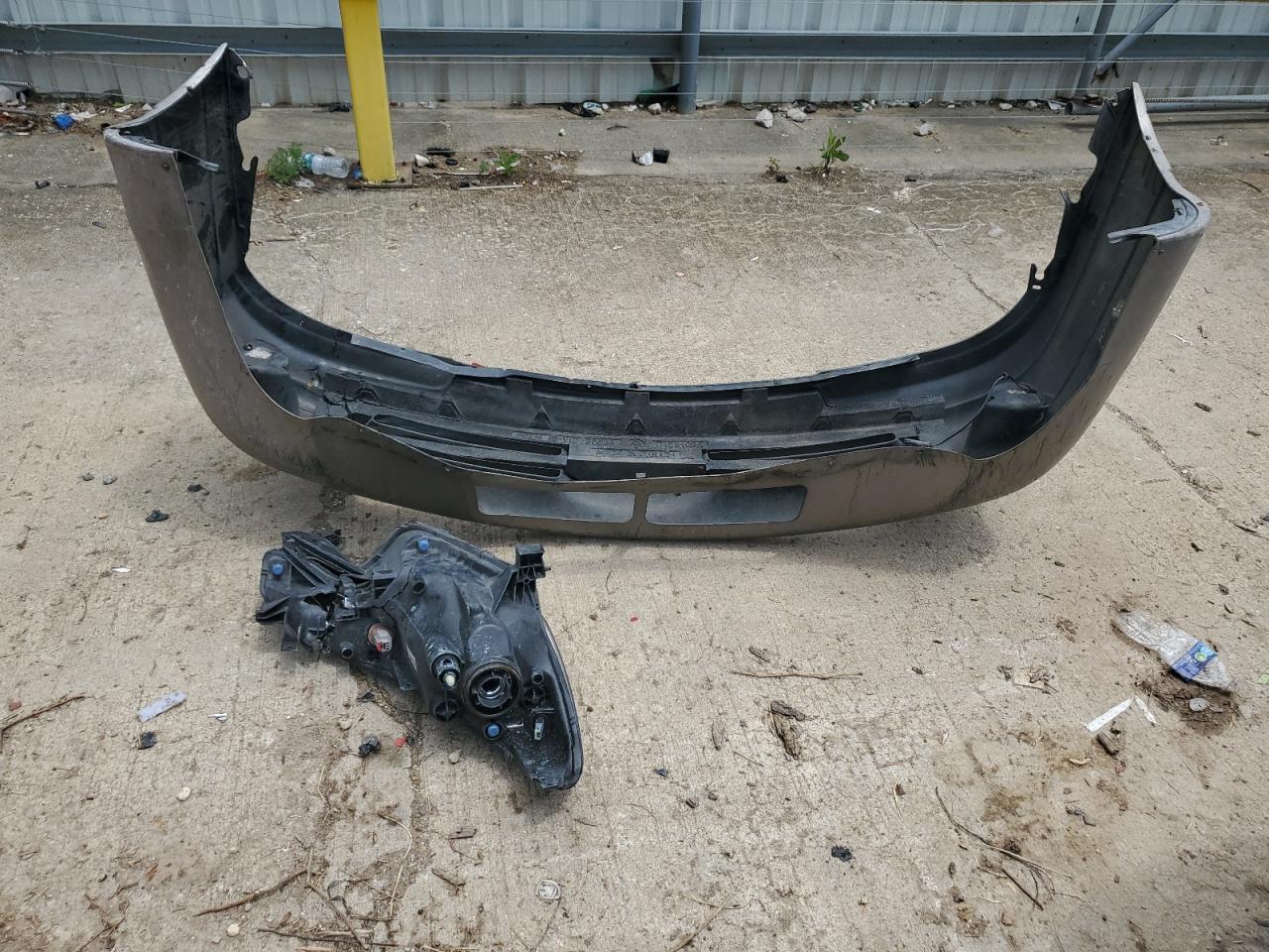 2B3HD46F5VH588542 1997 Dodge Intrepid