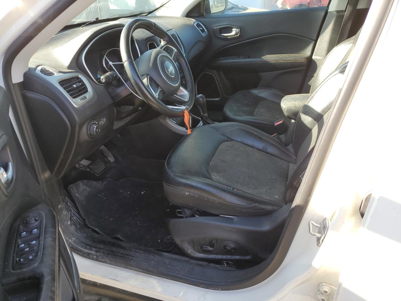 3C4NJCBB0JT425452 2018 Jeep Compass Latitude