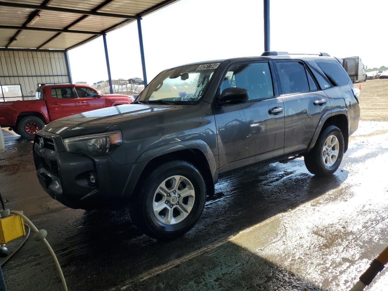 JTEEU5JR8N5267123 2022 Toyota 4Runner Sr5