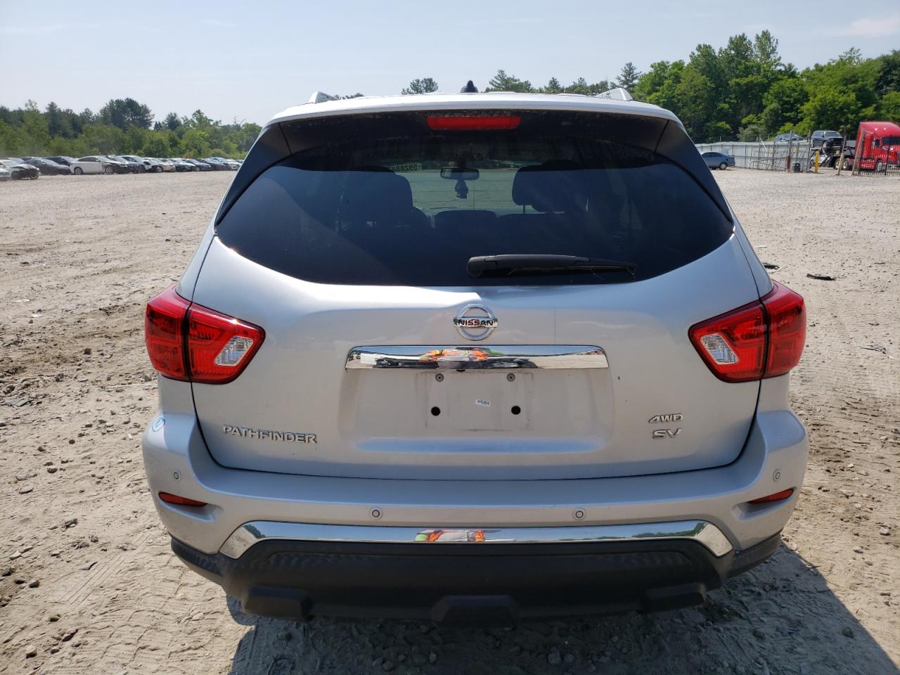 5N1DR2MM2JC641663 2018 Nissan Pathfinder S