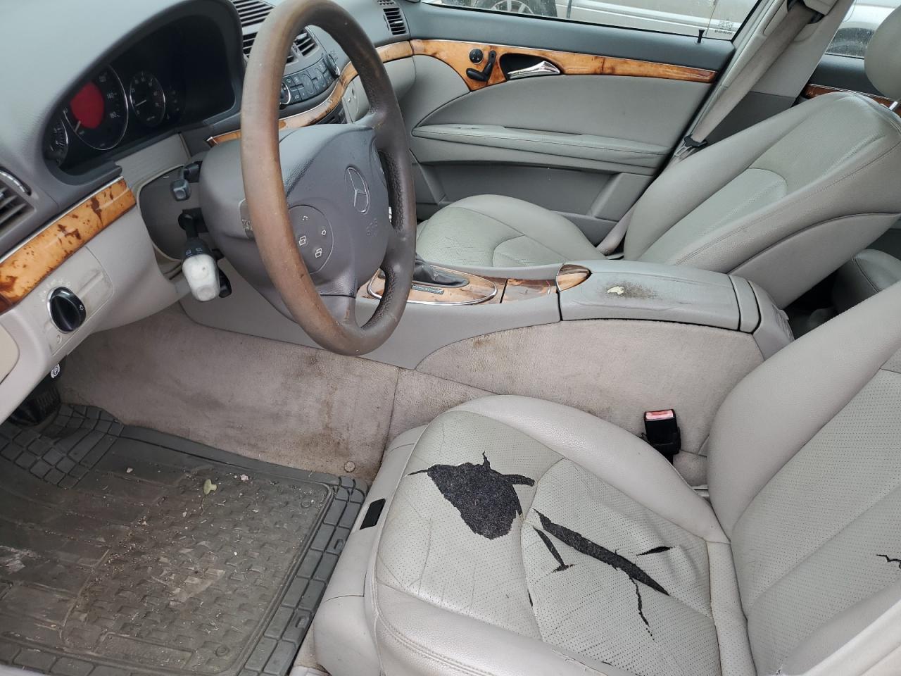 WDBUF82JX4X165392 2004 Mercedes-Benz E 320 4Matic