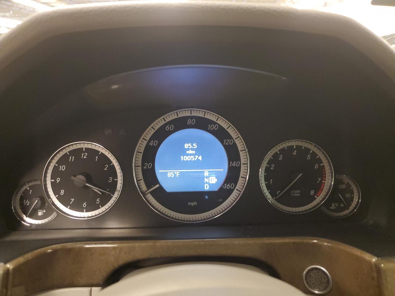 WDDHF9ABXAA166856 2010 Mercedes-Benz E 550 4Matic