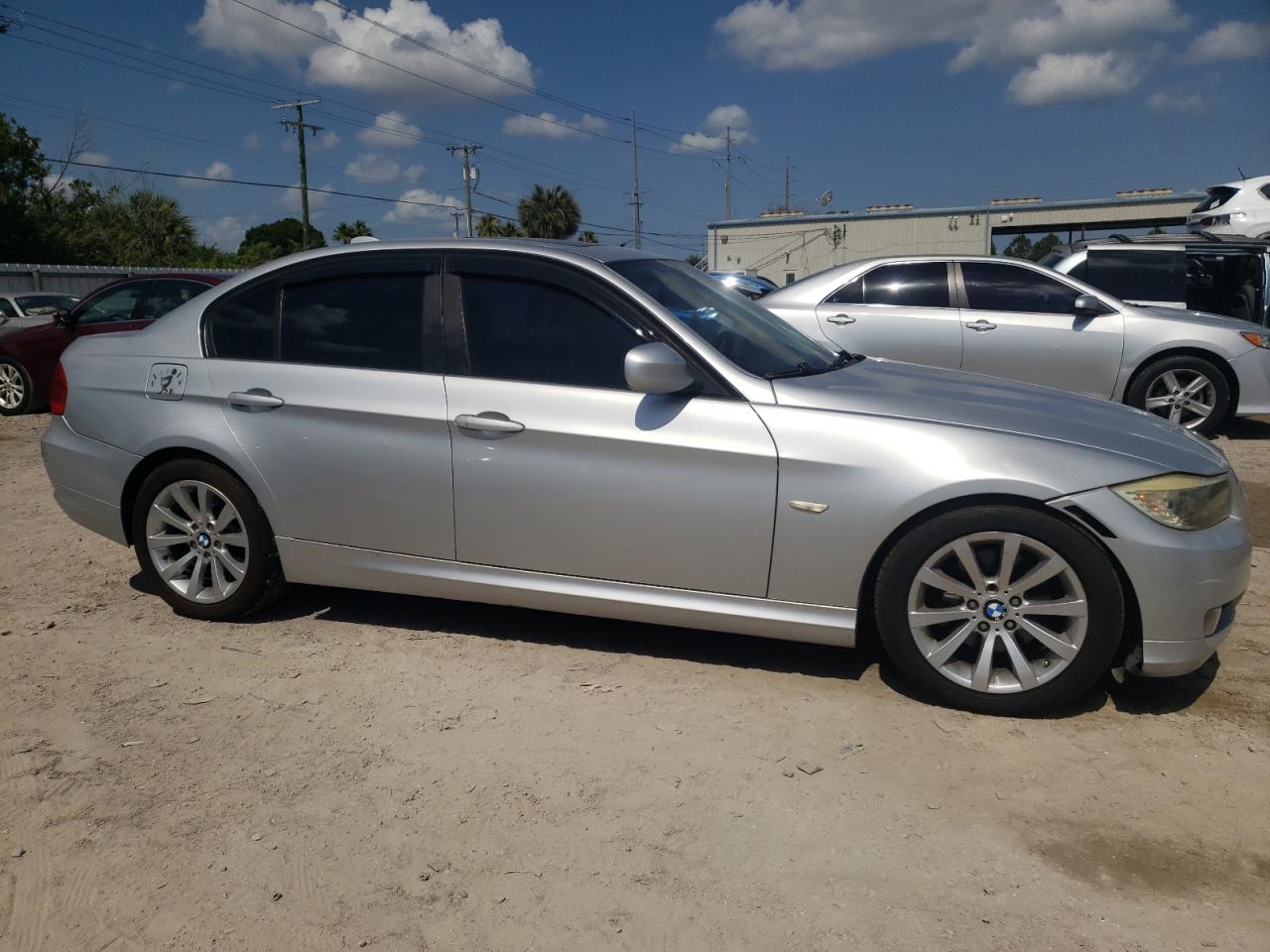 WBAPH77579NM45592 2009 BMW 328 I